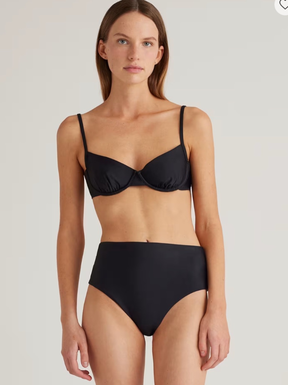 new Italian Demi Bikini Top black medium